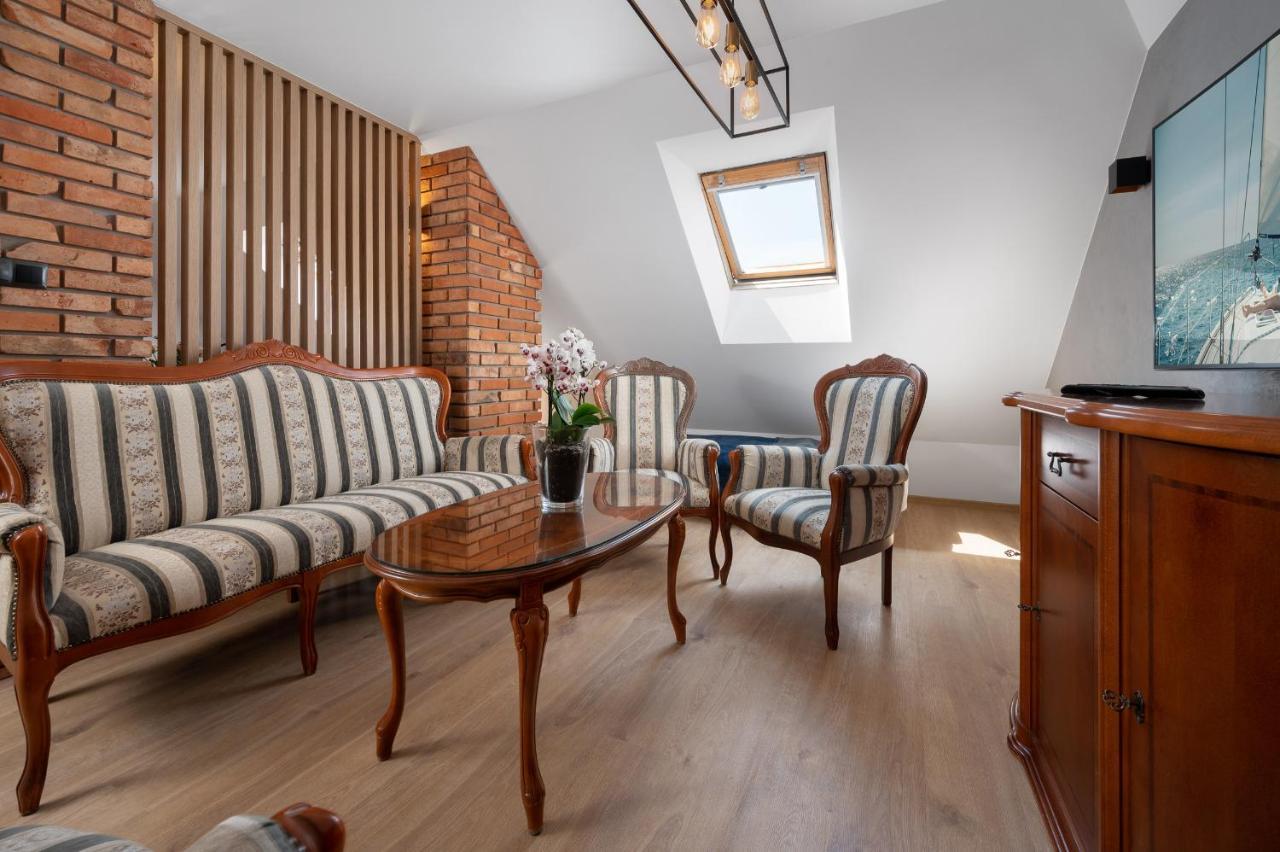 Roza Baltyku - Apartamenty I Pokoje A Dębki Exteriér fotografie