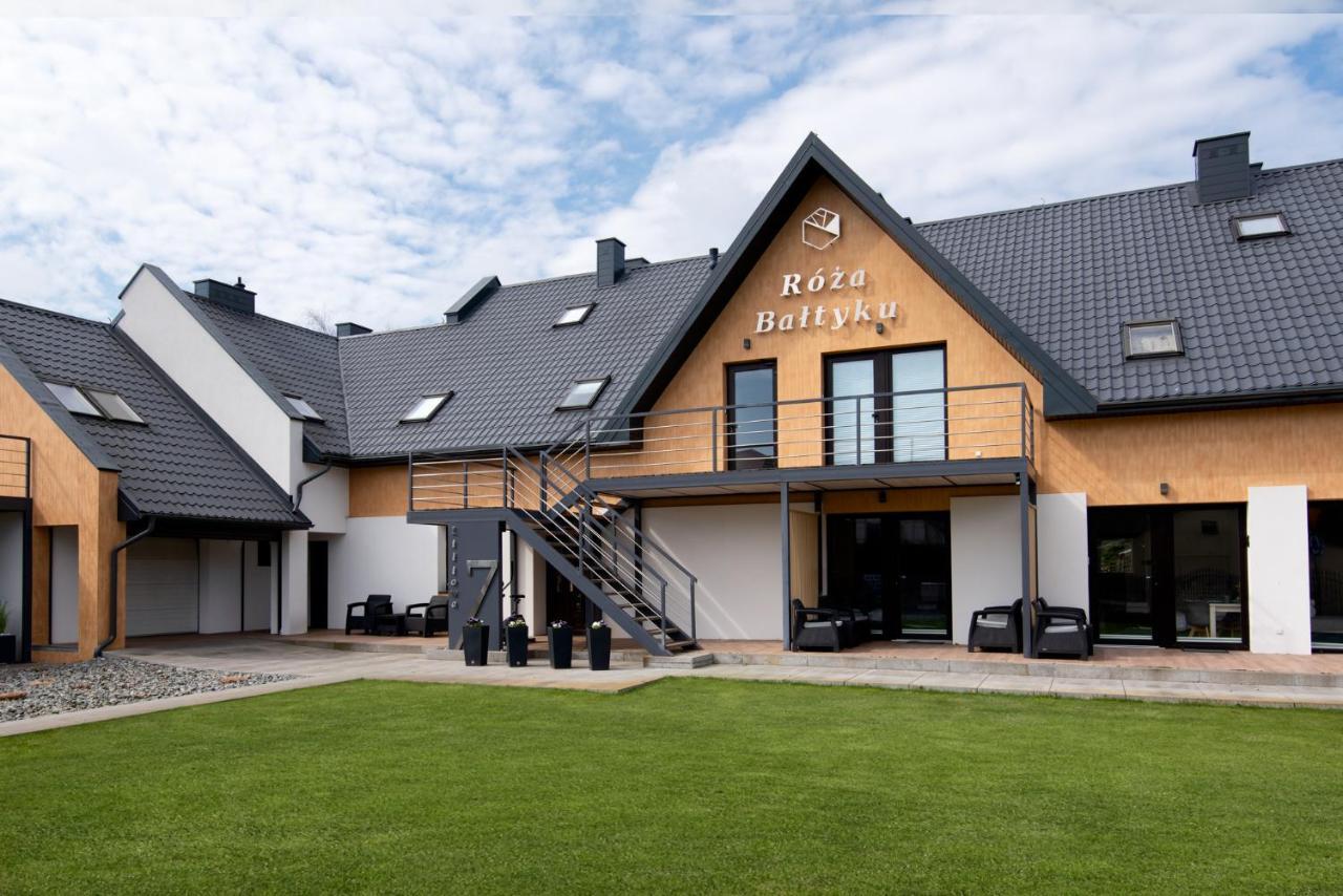 Roza Baltyku - Apartamenty I Pokoje A Dębki Exteriér fotografie